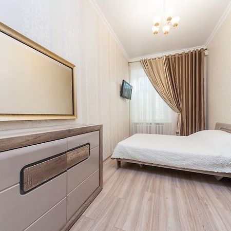 Center, Apartment On Deribasovskaya 10 Одеса Екстериор снимка