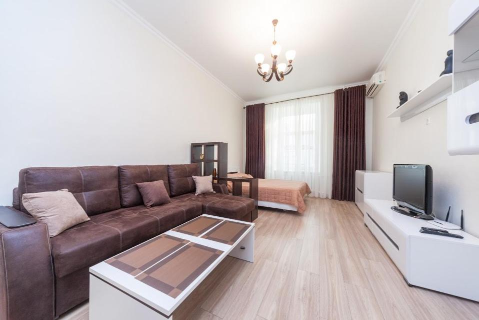 Center, Apartment On Deribasovskaya 10 Одеса Екстериор снимка